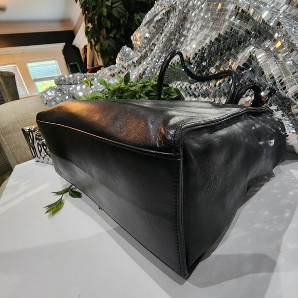 EUC AUTHENTIC Vintage Chanel Leather Tote - Picture 7 of 14